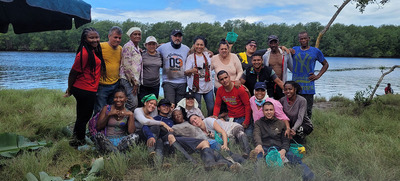 Ganadores del &lsquo;Aut&eacute;ntico Sabor Cale&ntilde;o&rsquo; exploran la faena de piangua en Tumaco