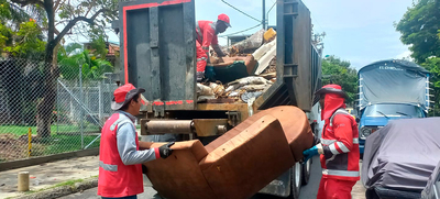 Una jornada sobre recolecci&oacute;n de residuos voluminosos se cumpli&oacute; en la comuna 21