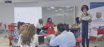 Docentes se capacitan para ense&ntilde;ar h&aacute;bitos financieros a sus estudiantes