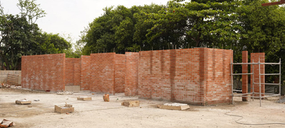 Construcci&oacute;n de la sede IPC El Lido avanza con fundici&oacute;n de losas y mamposter&iacute;a