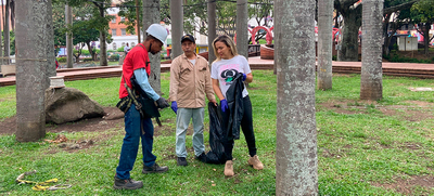 Unidad de Bienes y Servicios se puso la camiseta para embellecer el Parque Central R&iacute;o Cali