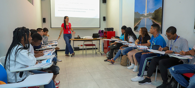 Experiencias de formaci&oacute;n y empleabilidad en Todas y Todos a Estudiar Ingl&eacute;s