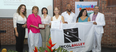 La Secretar&iacute;a de Educaci&oacute;n premi&oacute; a los mejores estudiantes de Cali
