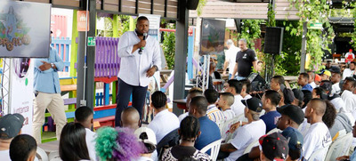 Alcald&iacute;a de Cali avanza con las capacitaciones del programa 'Social Barber'