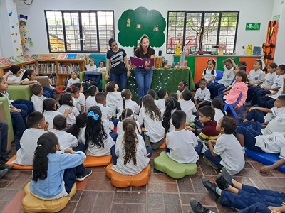 Informaci&oacute;n para ni&ntilde;as, ni&ntilde;os, adolescentes y mujeres