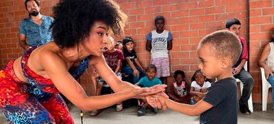 Transformando vidas con arte y cultura en los comedores comunitarios