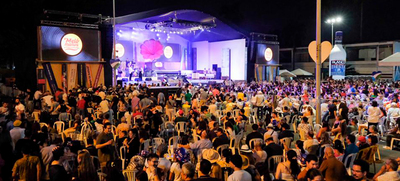 &lsquo;Encuentro de Mel&oacute;manos y Coleccionistas&rsquo; prendi&oacute; luces en la Feria con m&uacute;sica tropical