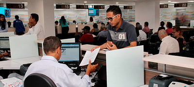 Oficina de atenci&oacute;n al ciudadano en el CAM, funciona en el horario habitual