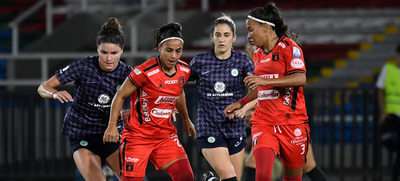 Racing de Louisville venci&oacute; 2-0 al Am&eacute;rica de Cali y es el segundo  finalista del torneo The Women&rsquo;s Cup