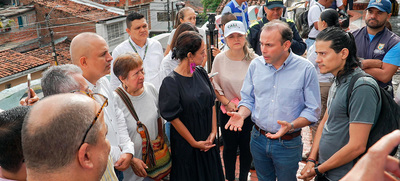 Alcald&iacute;a de Cali interviene la Loma de la Cruz para embellecerla y mejorar la seguridad
