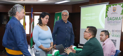 Empresarios, innovadores y gobiernos Distrital y Nacional hacen equipo para impulsar los Negocios Verdes