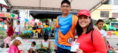 La Ciclovida de Cali celebr&oacute; a mam&aacute; con ritmo y alegr&iacute;a