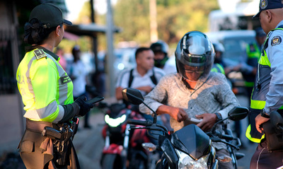 Trabajo conjunto entre Movilidad y Direcci&oacute;n de Tr&aacute;nsito y Transporte logra resultados exitosos: se han impuesto 3.739 notificaciones