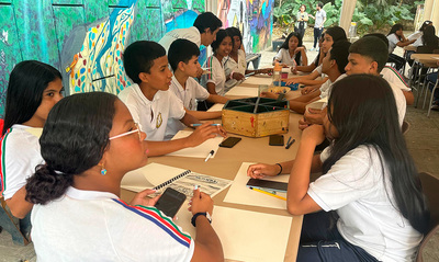 Las bellas postales de la biodiversidad que ni&ntilde;os y ni&ntilde;as de colegios cale&ntilde;os pintaron para los visitantes de la COP16