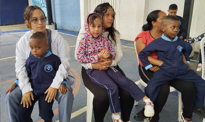 Familias de ni&ntilde;os en transici&oacute;n escolar son acompa&ntilde;adas por la Secretaria de Educaci&oacute;n