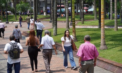 Cali flexibiliza la peatonalizaci&oacute;n del centro con horarios mixtos y tr&aacute;fico calmado