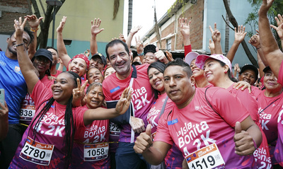 Cali madrug&oacute; a correr la &lsquo;4.2K La Isla Bonita&rsquo;, antes de cumplir la cita con el &Aacute;rea Metropolitana del Suroccidente