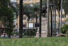 Dagma socializ&oacute; intervenci&oacute;n ambiental en Plaza de Cayzedo