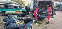 Vendedores de galer&iacute;a Santa Elena comprometidos con el manejo responsable de residuos