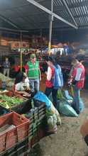 Vendedores de galer&iacute;a Santa Elena comprometidos con el manejo responsable de residuos