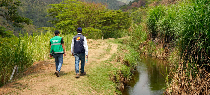 Dagma hace recorridos para evaluar condiciones del agua en el r&iacute;o Cali y sus afluentes