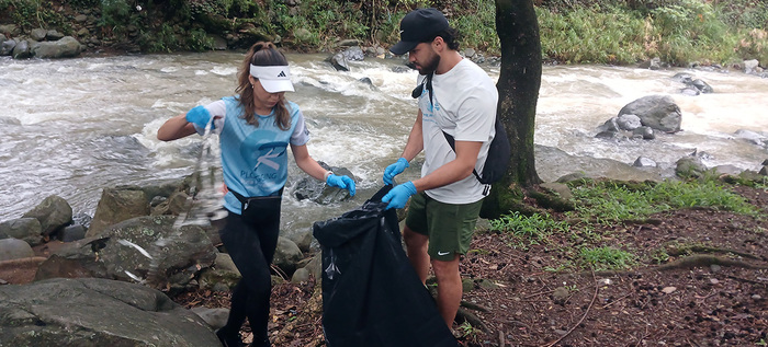 Plogging liber&oacute; de 1,5 toneladas de residuos al r&iacute;o Cali