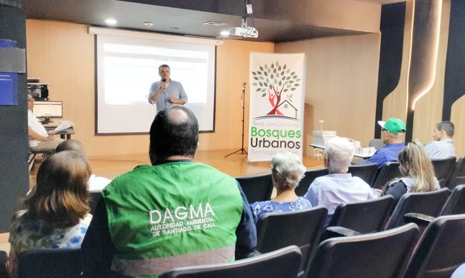 En Cali se fortalecen los bosques urbanos gracias a la entrega de 10 &lsquo;esquemas de armonizaci&oacute;n&rsquo; para la ciudad