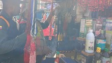 Autoridades ambientales incautan piel y caparaz&oacute;n de animales silvestres en el centro de Cali