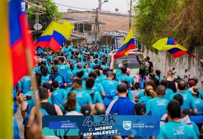 Cali madrug&oacute; y se goz&oacute; el bello paisaje de la Carrera 4.2K El Morro R&iacute;o Mel&eacute;ndez 12
