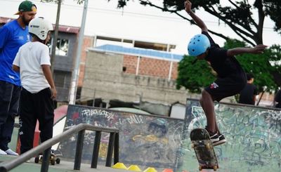 El programa V&eacute;rtigo sigue descubriendo talentos en el Skate Park del barrio Ciudad C&oacute;rdoba 7