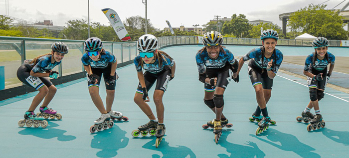 La selecci&oacute;n de patinaje cale&ntilde;a va rodando en oro