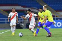 Brasil abri&oacute; el Suramericano Sub 20 en el Pascual, con claro triunfo sobre Per&uacute; 