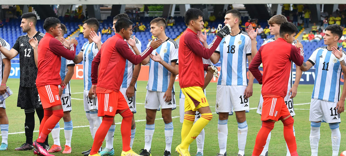 Argentina venci&oacute; a Per&uacute; y mantiene su ilusi&oacute;n en el Suramericano Sub 20