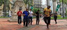 Los cale&ntilde;os se gozaron la Plaza de Cayzedo a punta de aerorrumba
