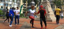 Los cale&ntilde;os se gozaron la Plaza de Cayzedo a punta de aerorrumba