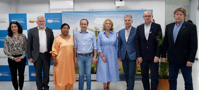 Universidades de Hungr&iacute;a buscan intercambio deportivo con Cali y la  Escuela Nacional del Deporte
