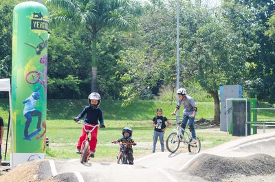 PumpTrack06