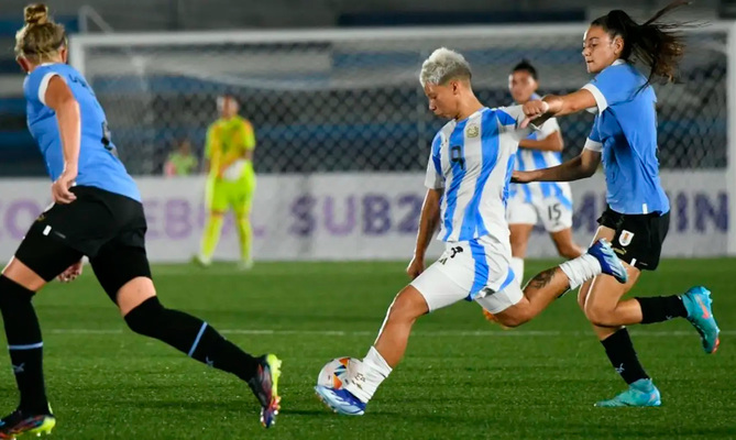 Las futuras s&uacute;per estrellas del f&uacute;tbol femenino que jugar&aacute;n en  el Pascual Guerrero