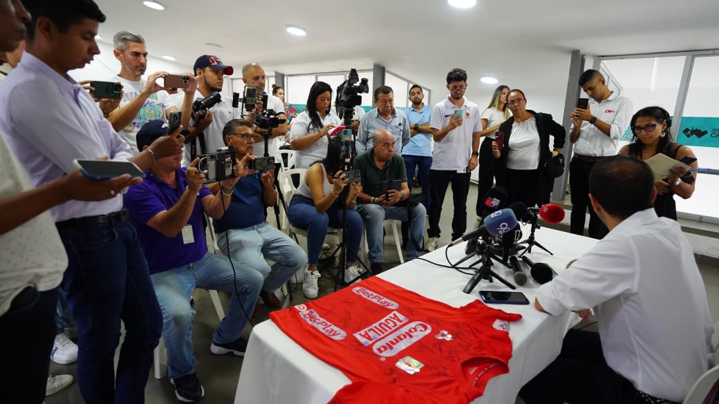 Alcaldía invita al delantero del América, Adrián Ramos, a integrar el programa ‘Ídolos’: revisan medidas para la final de la Copa Betplay