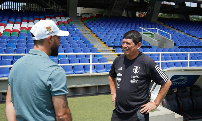 Selecci&oacute;n Per&uacute; agradeci&oacute; la estad&iacute;a y entrenamiento en el Pascual Guerrero para preparar su partido de eliminatorias ante Venezuela