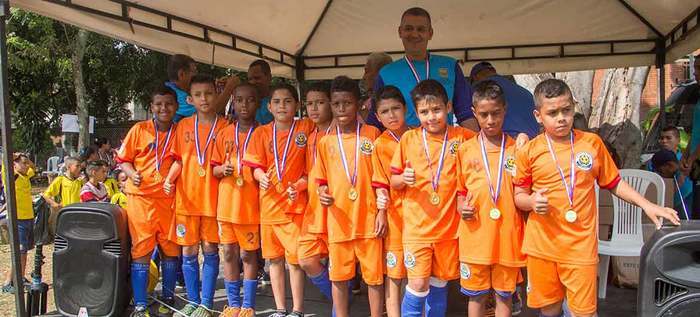 Centros de iniciaci&oacute;n y formaci&oacute;n Deporvida 8