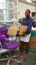 S&oacute;lo hubo espacio para la felicidad durante entrega de insumos a emprendimientos de v&iacute;ctimas del conflicto armado