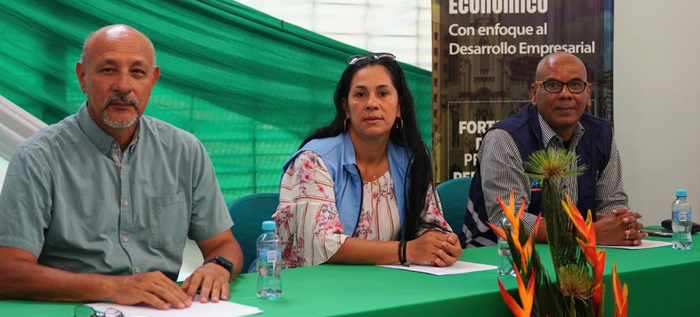S&oacute;lo hubo espacio para la felicidad durante entrega de insumos a emprendimientos de v&iacute;ctimas del conflicto armado