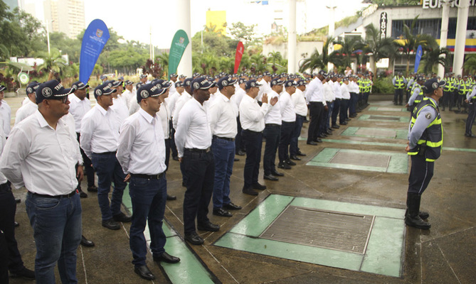 122 nuevos agentes de tr&aacute;nsito para Cali fueron escogidos en convocatoria abierta