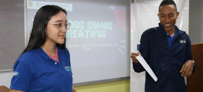 Becarios de Todas y Todos a Estudiar se entrenan en competencias laborales y habilidades para la vida