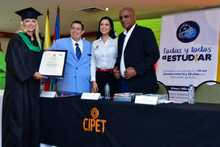 Becarios cumplen el sue&ntilde;o de certificarse como t&eacute;cnicos laborales gracias a Todas y Todos a Estudiar