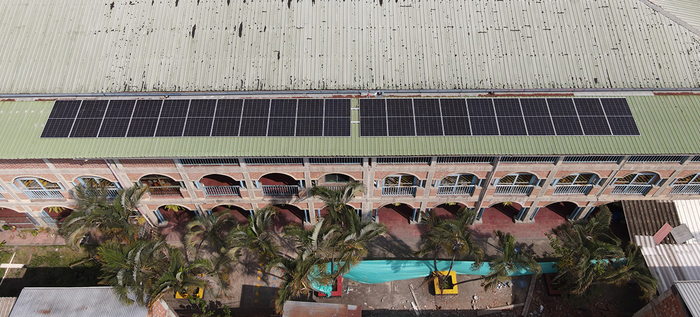 M&aacute;s de 12000 estudiantes de nueve instituciones educativas oficiales se beneficiar&aacute;n de paneles solares