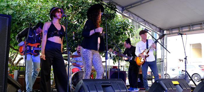 Familias cale&ntilde;as disfrutaron la &lsquo;F&ecirc;te de la musique&rsquo;,  en el IPC al Bulevar