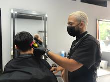 Barbero perfeccion&oacute; sus t&eacute;cnicas gracias a Todas y Todos a Estudiar