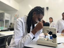 Ang&eacute;lica Caicedo Qui&ntilde;ones, joven promesa de la ingenier&iacute;a biom&eacute;dica y el atletismo